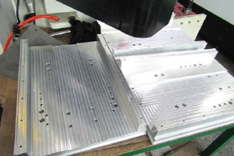 金属加工の製品