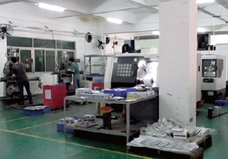 金属加工・機械加工の工場内