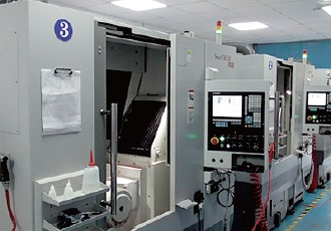 金属加工・機械加工の工場内