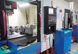 金属加工・機械加工の工場内